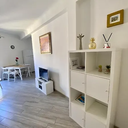 Joli Climatise A 2 Minutes Des Plages Apartament *